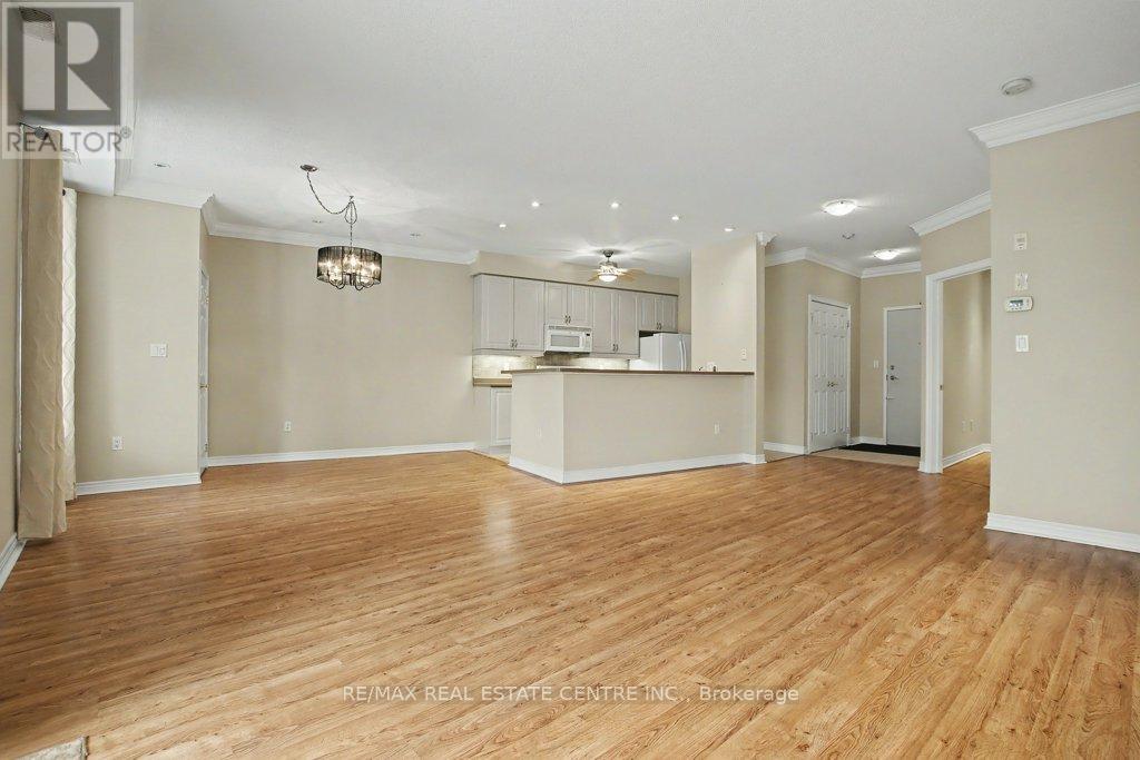 313 - 443 Centennial Forest Drive, Milton, Ontario  L9T 6A1 - Photo 12 - W12711102