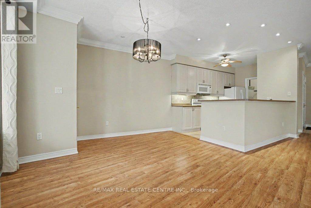 313 - 443 Centennial Forest Drive, Milton, Ontario  L9T 6A1 - Photo 14 - W12711102