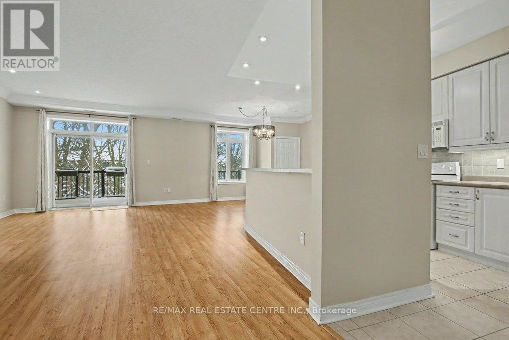 313 - 443 Centennial Forest Drive, Milton, Ontario  L9T 6A1 - Photo 7 - W12711102