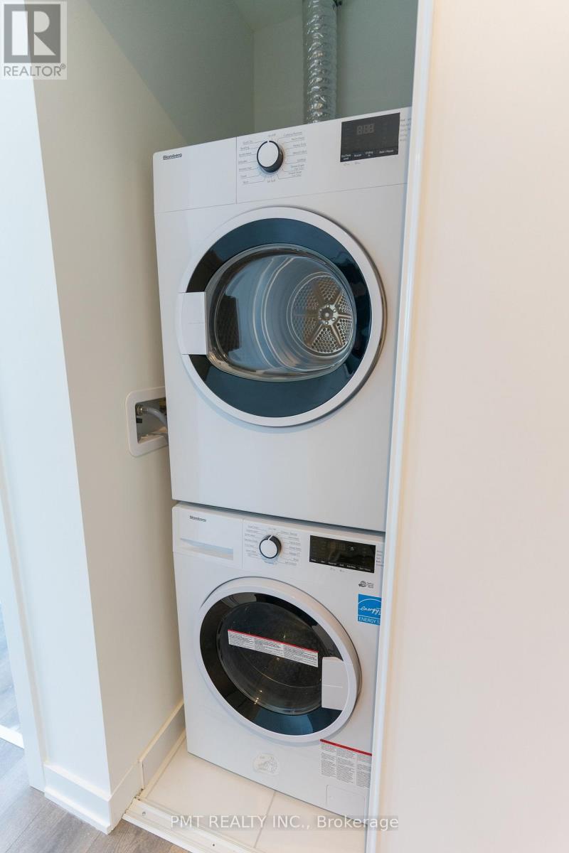 1008 - 28 Ann Street, Mississauga, Ontario  L5G 0E1 - Photo 17 - W12711110