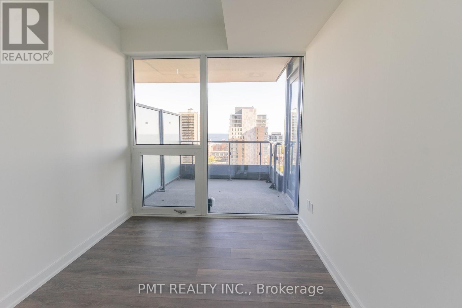 1008 - 28 Ann Street, Mississauga, Ontario  L5G 0E1 - Photo 9 - W12711110