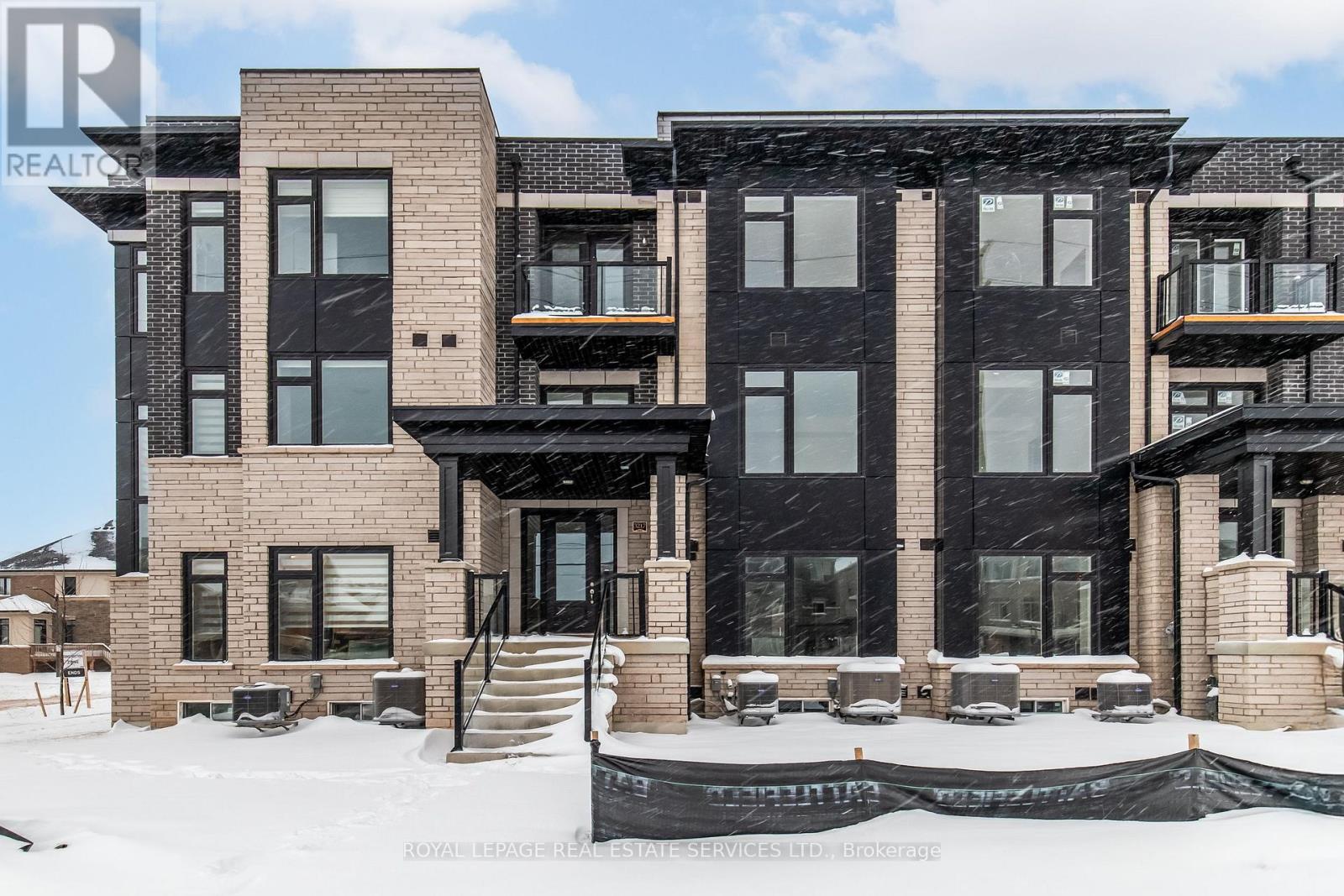 Unit 1 - 3217 Sixth Line, Oakville, Ontario  L6H 0V8 - Photo 1 - W12711116