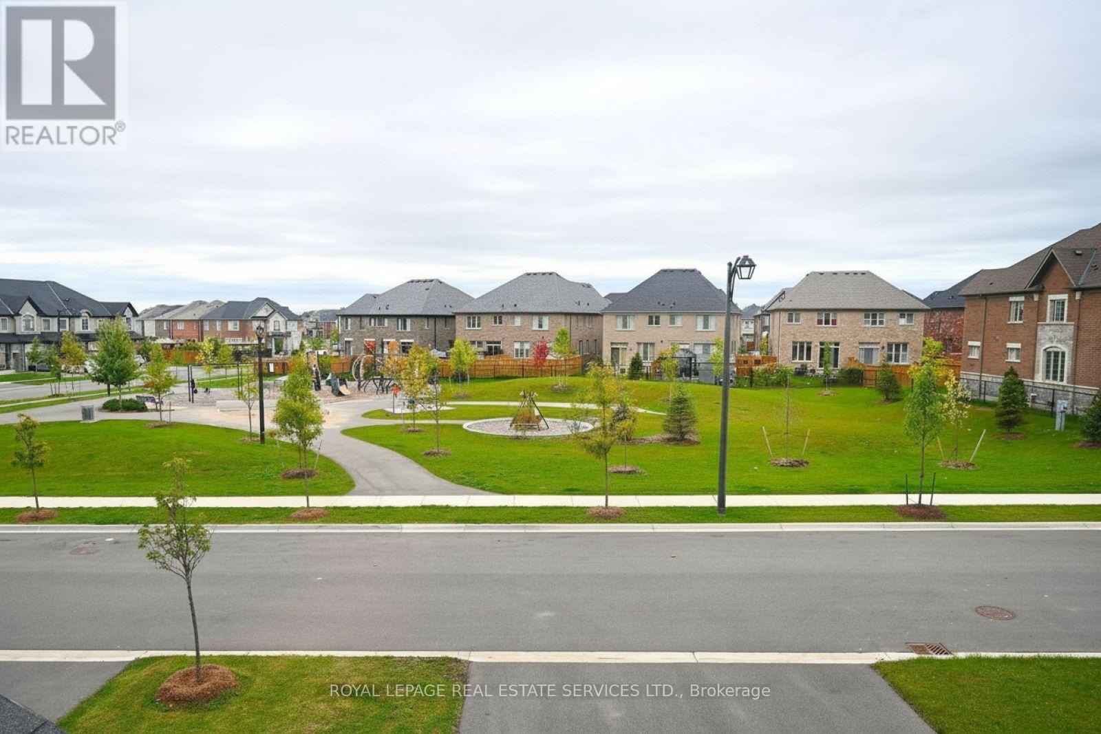 1365 Farmstead Drive, Milton, Ontario  L9E 1K4 - Photo 4 - W12711152