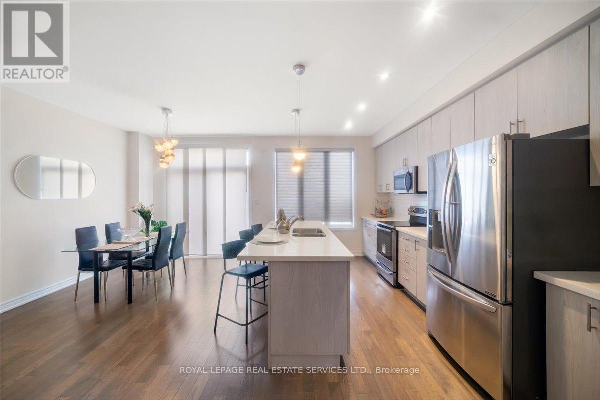 1365 Farmstead Drive, Milton, Ontario  L9E 1K4 - Photo 6 - W12711152