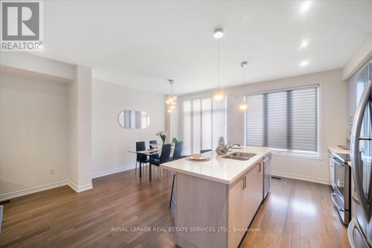 1365 Farmstead Drive, Milton, Ontario  L9E 1K4 - Photo 9 - W12711152