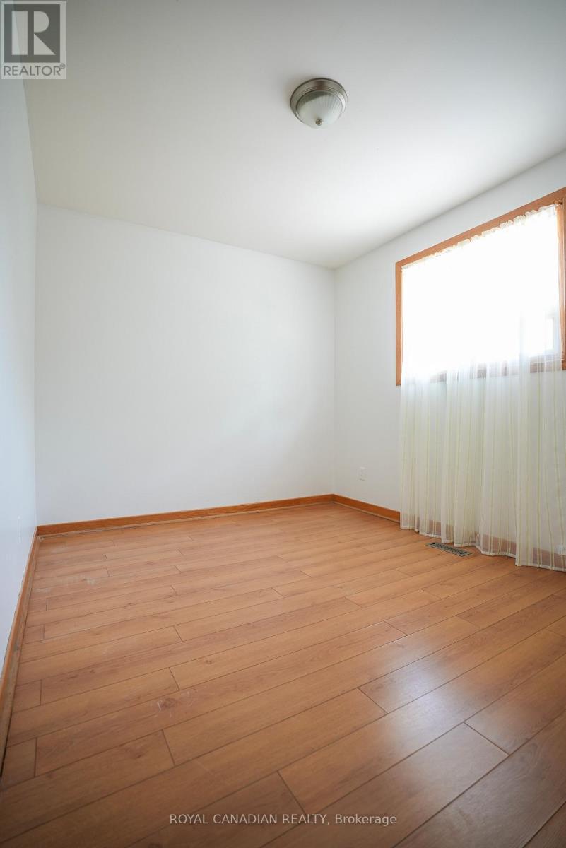 Upper - 67 Sutherland Avenue, Brampton, Ontario  L6V 2H6 - Photo 10 - W12711172