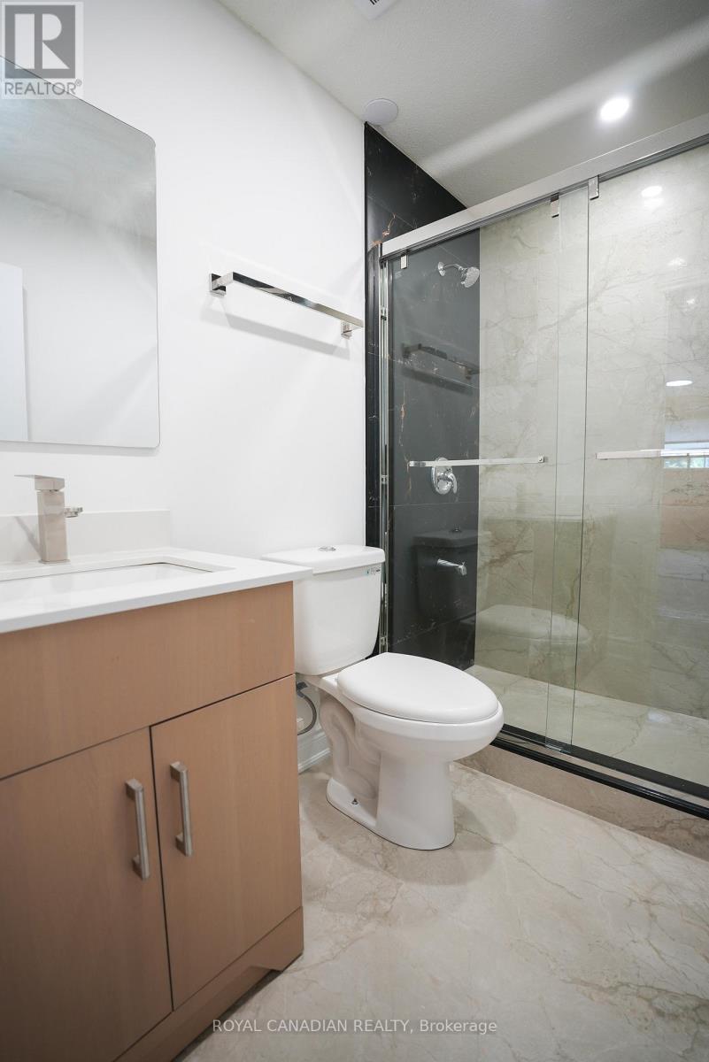 Upper - 67 Sutherland Avenue, Brampton, Ontario  L6V 2H6 - Photo 12 - W12711172