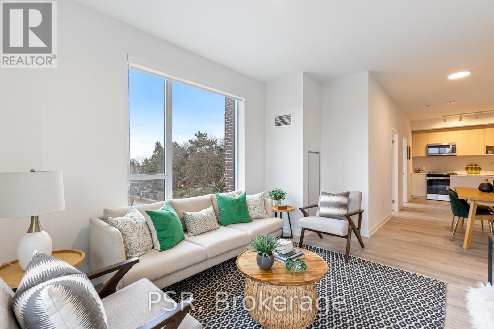 525 - 4365 Bloor Street W, Toronto (Markland Wood), Ontario  M9C 1R3 - Photo 2 - W12711176