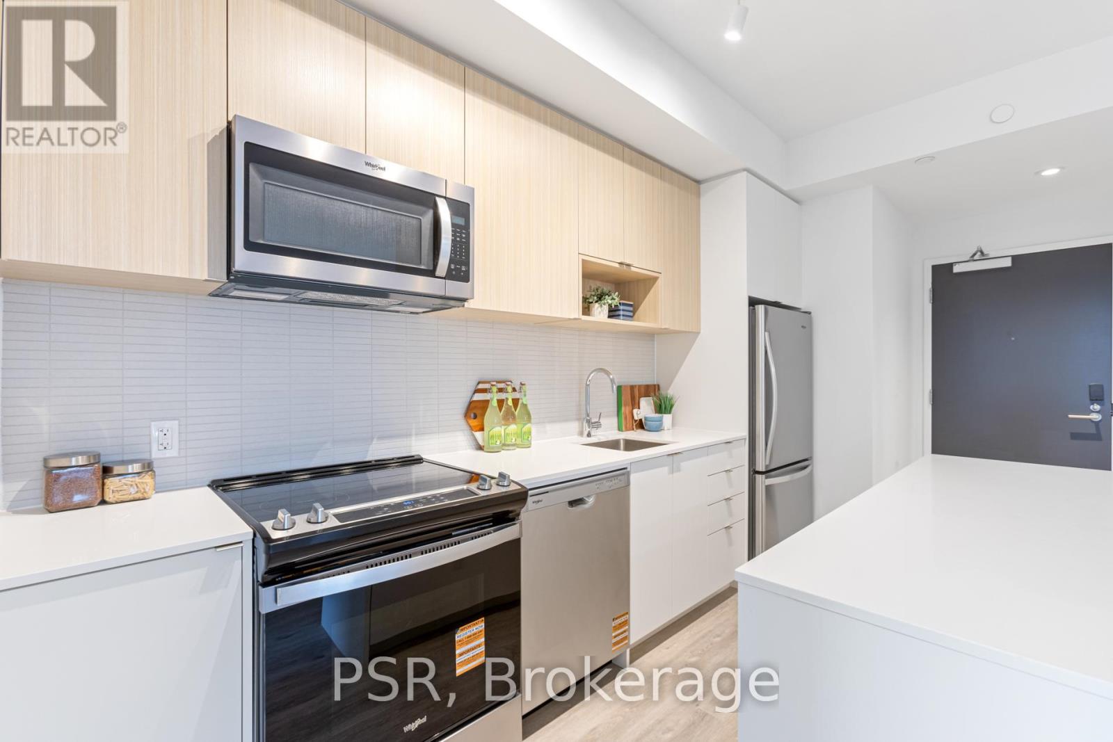 525 - 4365 Bloor Street W, Toronto (Markland Wood), Ontario  M9C 1R3 - Photo 9 - W12711176