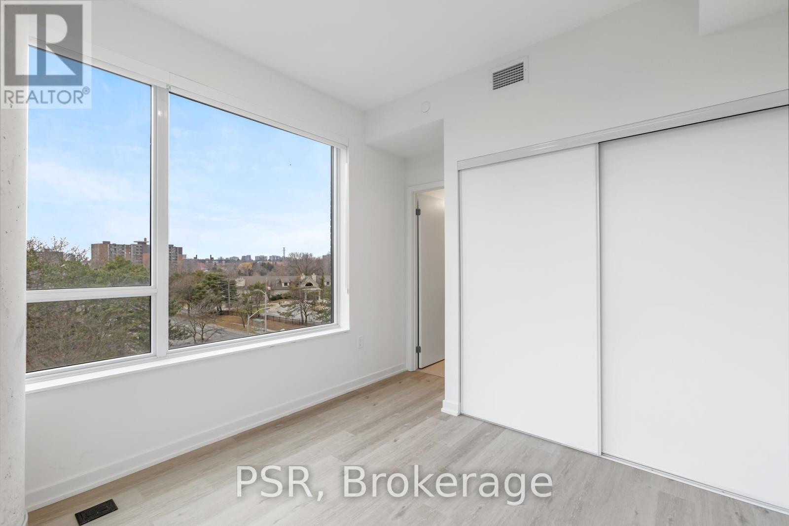 508 - 4365 Bloor Street W, Toronto, Ontario  M9C 1R3 - Photo 7 - W12711194