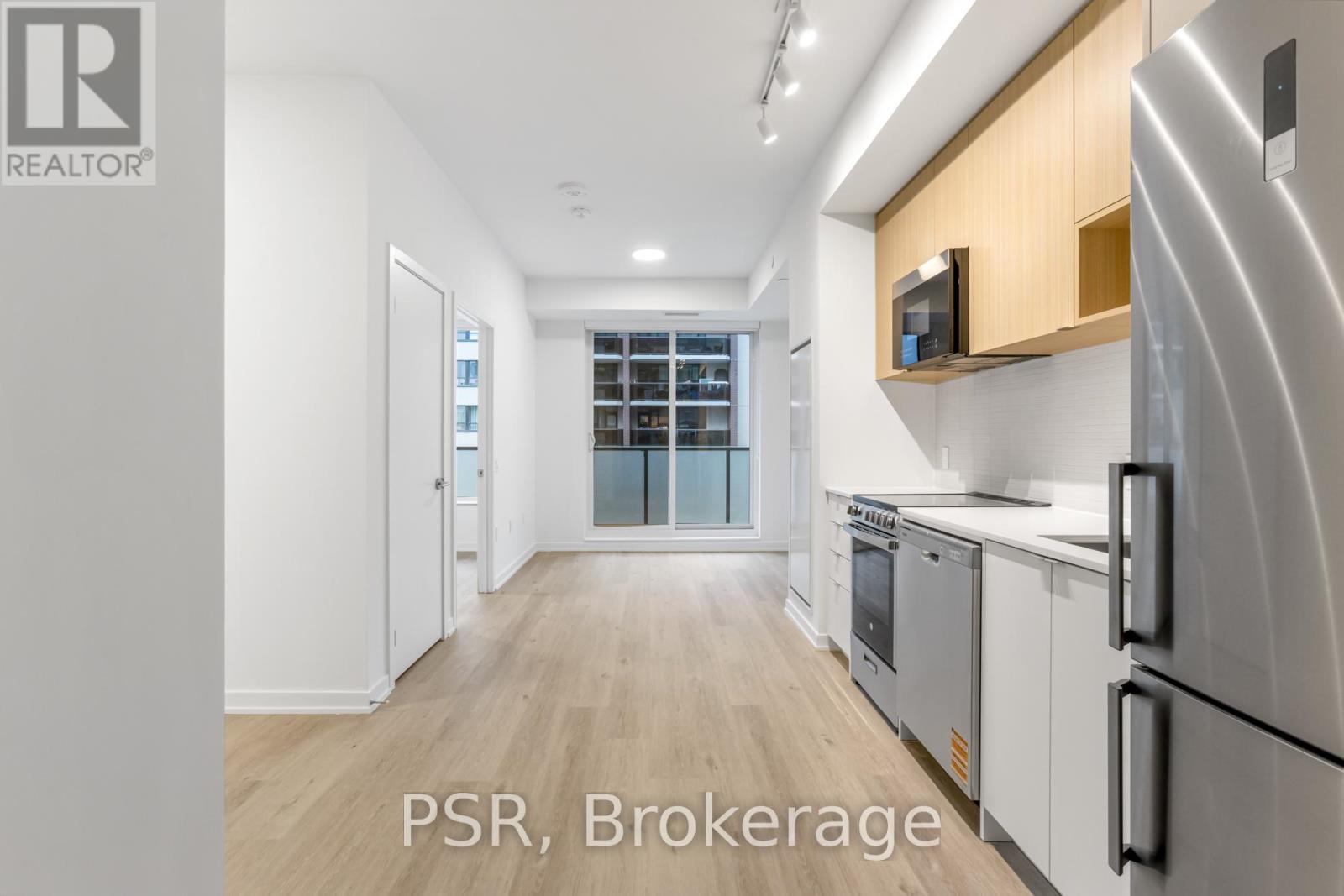 528 - 4365 Bloor Street W, Toronto, Ontario  M9C 1R3 - Photo 1 - W12711200