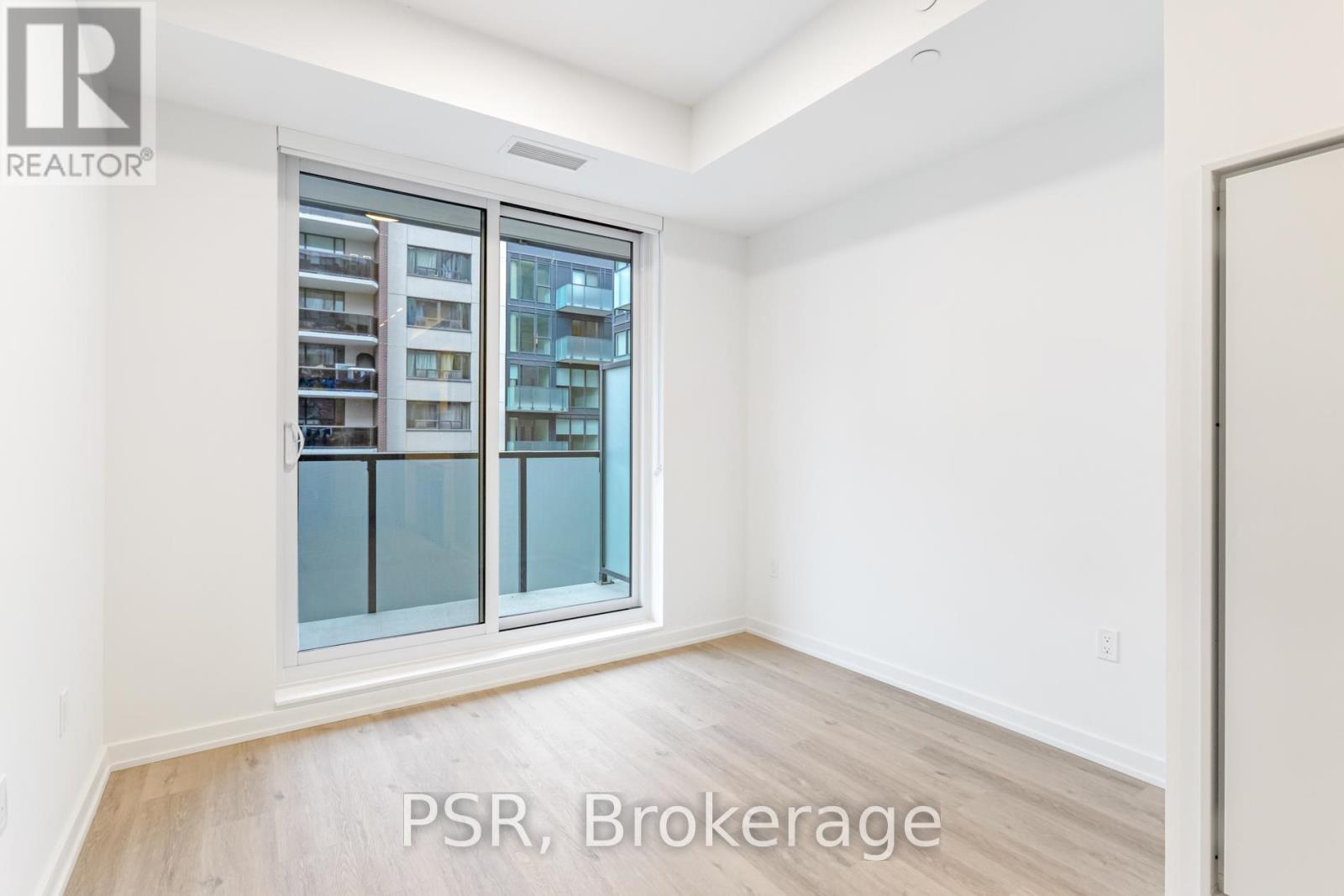 528 - 4365 Bloor Street W, Toronto, Ontario  M9C 1R3 - Photo 4 - W12711200