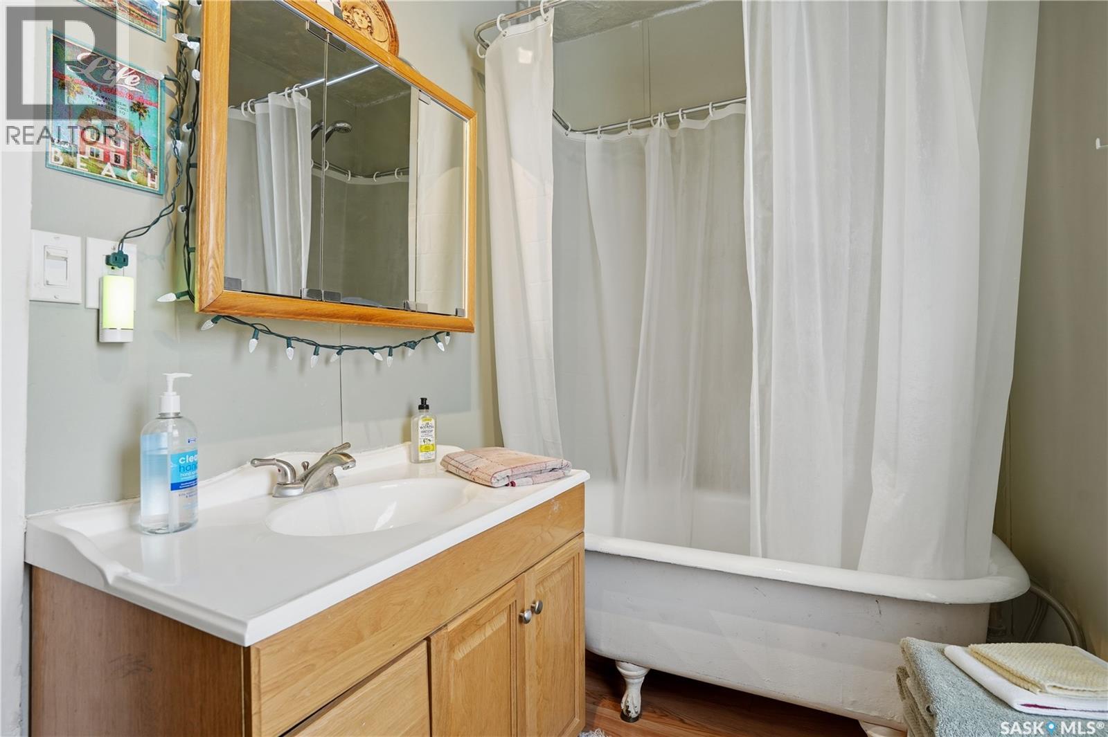 418 Main Street, Gravelbourg, Saskatchewan  S0H 1X0 - Photo 27 - SK026817