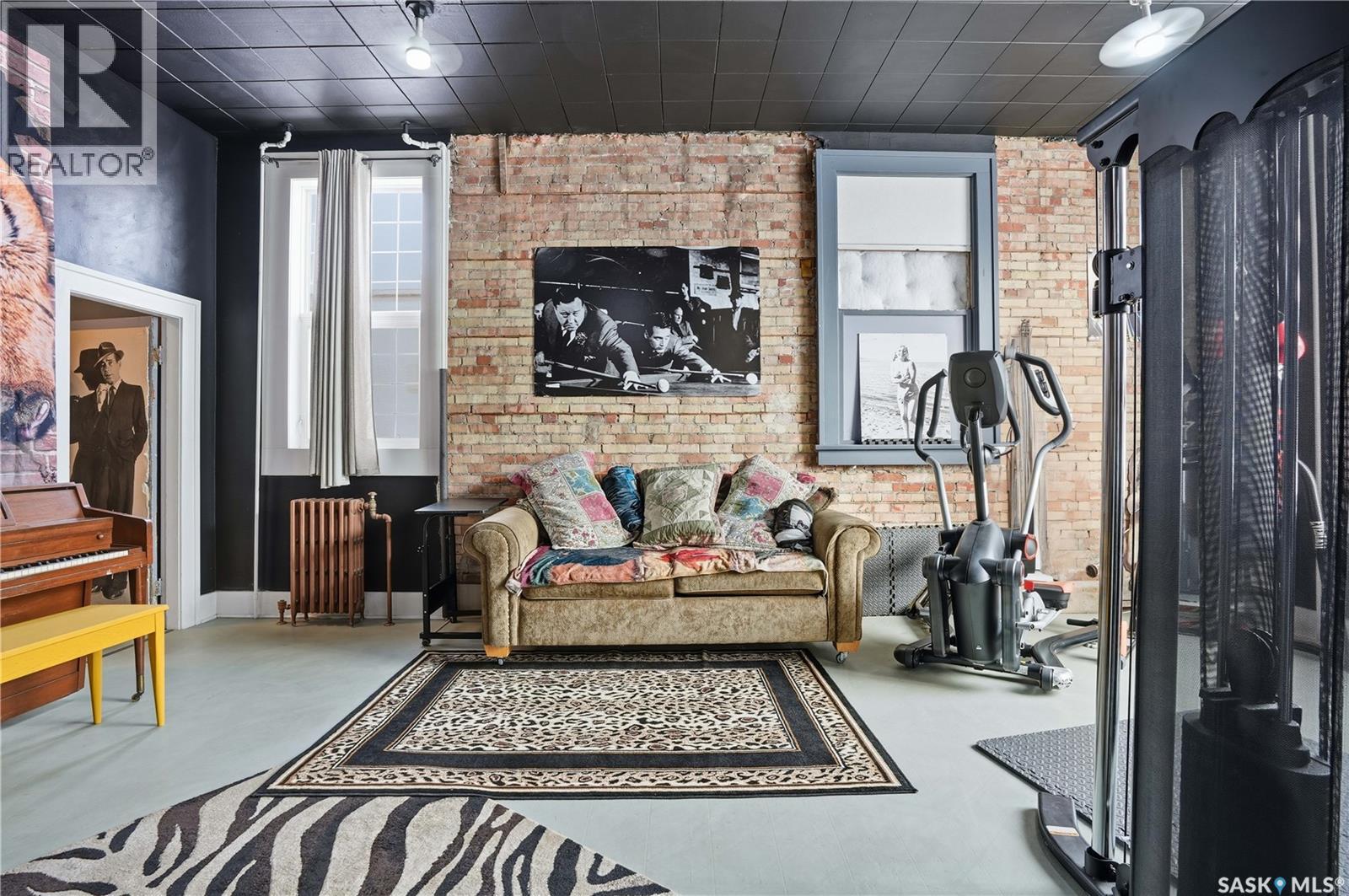 418 Main Street, Gravelbourg, Saskatchewan  S0H 1X0 - Photo 6 - SK026817