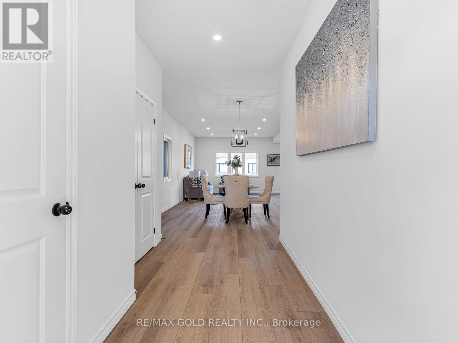 139 Byers Street, London South, Ontario  N6L 0E9 - Photo 2 - X12710998