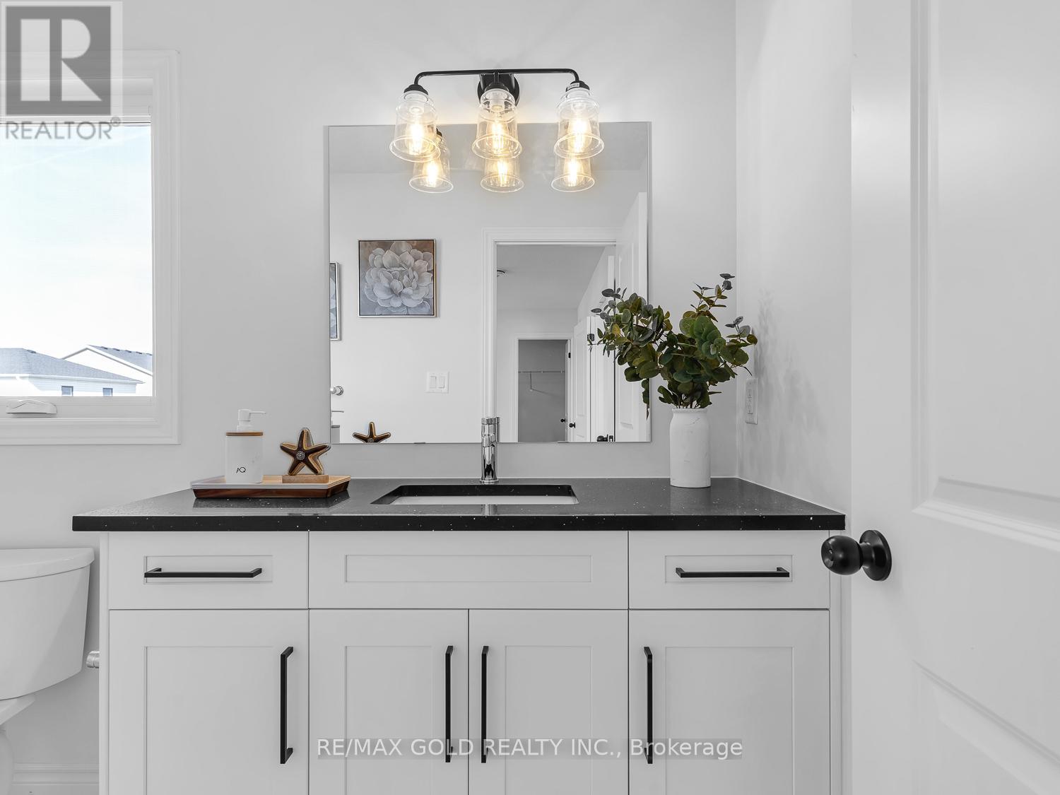 139 Byers Street, London South, Ontario  N6L 0E9 - Photo 38 - X12710998