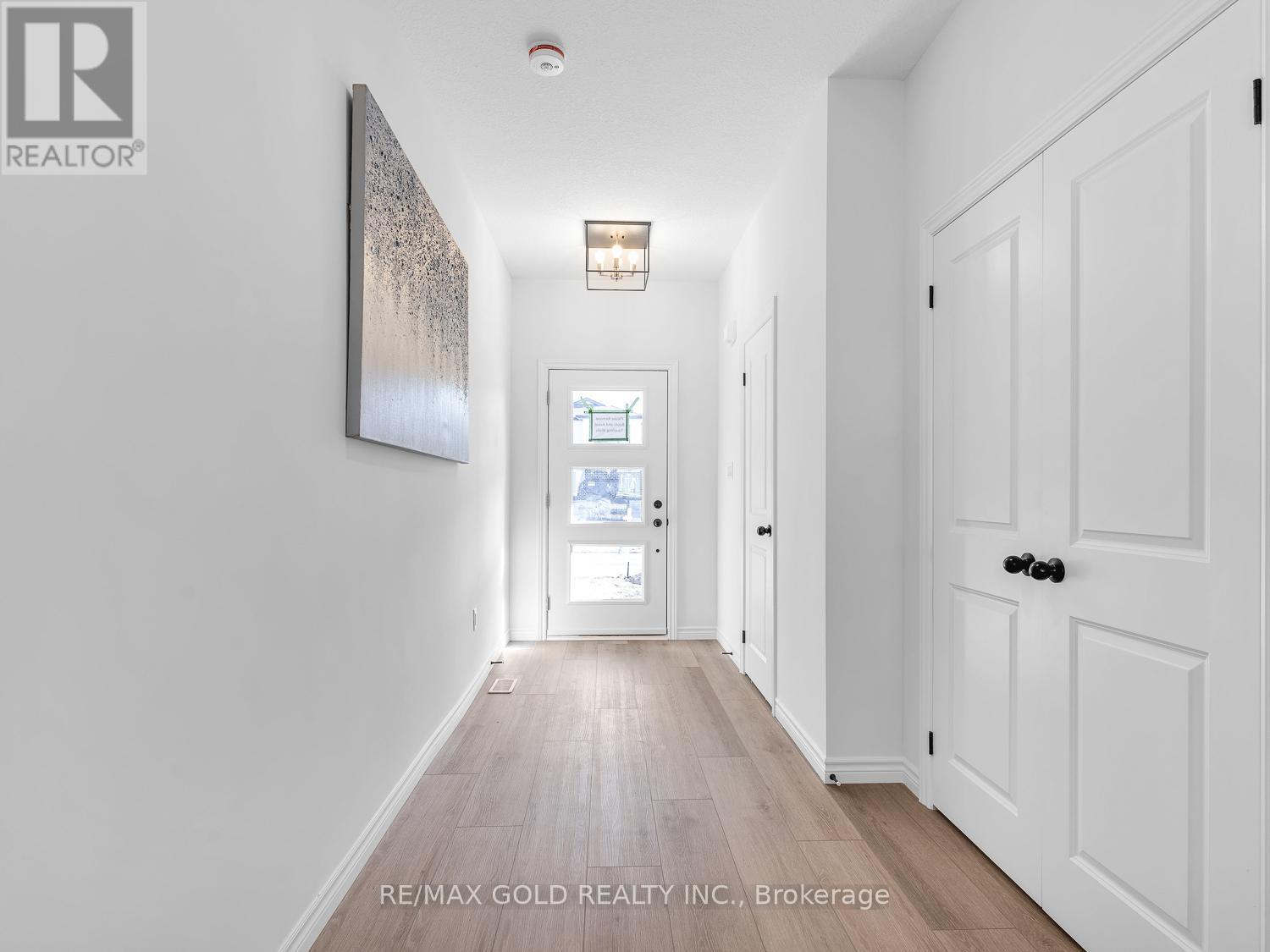 139 Byers Street, London South, Ontario  N6L 0E9 - Photo 4 - X12710998