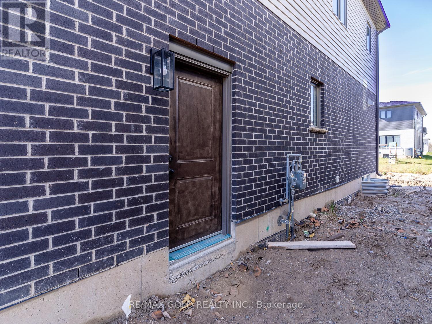 139 Byers Street, London South, Ontario  N6L 0E9 - Photo 43 - X12710998