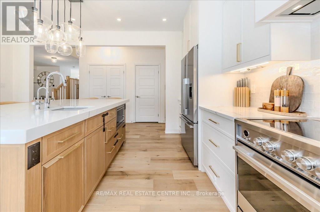 53 Scenic Ridge Gate, Brant, Ontario  N3L 0K4 - Photo 21 - X12711036