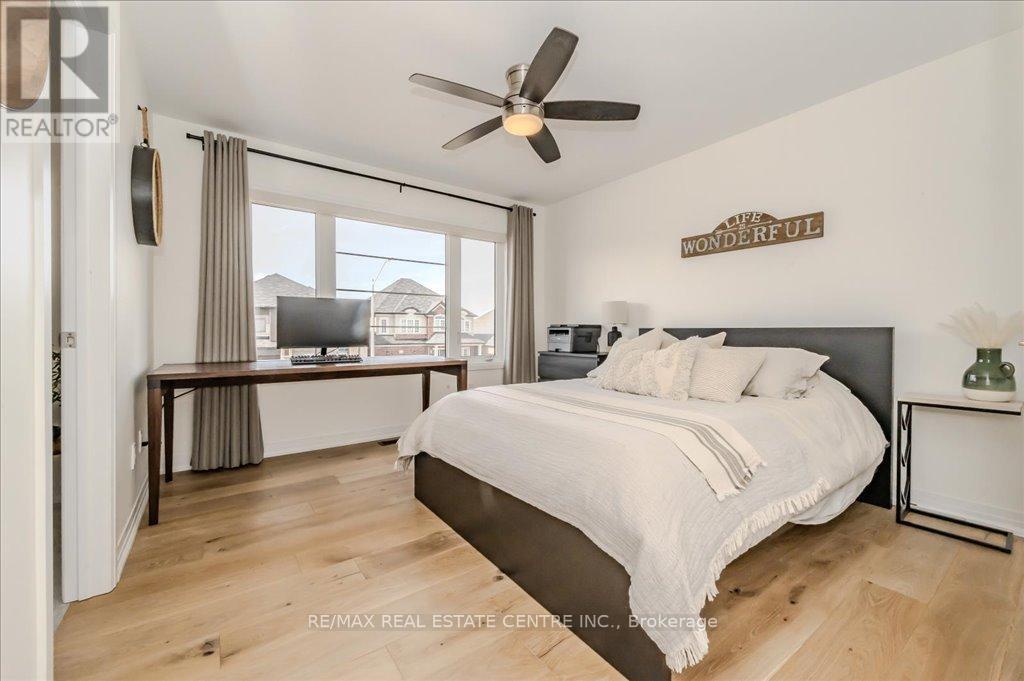 53 Scenic Ridge Gate, Brant, Ontario  N3L 0K4 - Photo 25 - X12711036