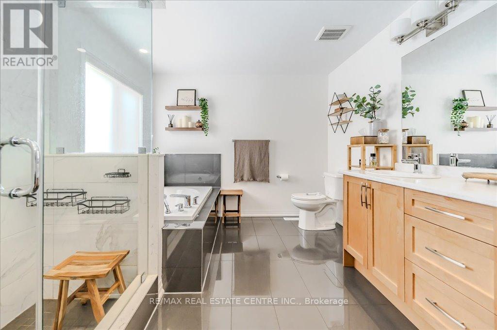 53 Scenic Ridge Gate, Brant, Ontario  N3L 0K4 - Photo 33 - X12711036