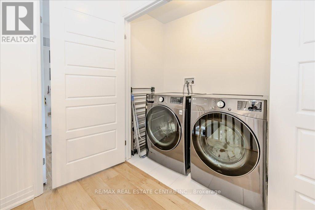 53 Scenic Ridge Gate, Brant, Ontario  N3L 0K4 - Photo 34 - X12711036