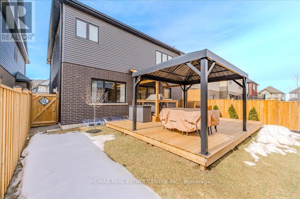 53 Scenic Ridge Gate, Brant, Ontario  N3L 0K4 - Photo 36 - X12711036