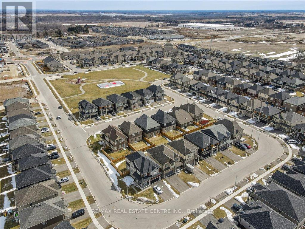 53 Scenic Ridge Gate, Brant, Ontario  N3L 0K4 - Photo 38 - X12711036