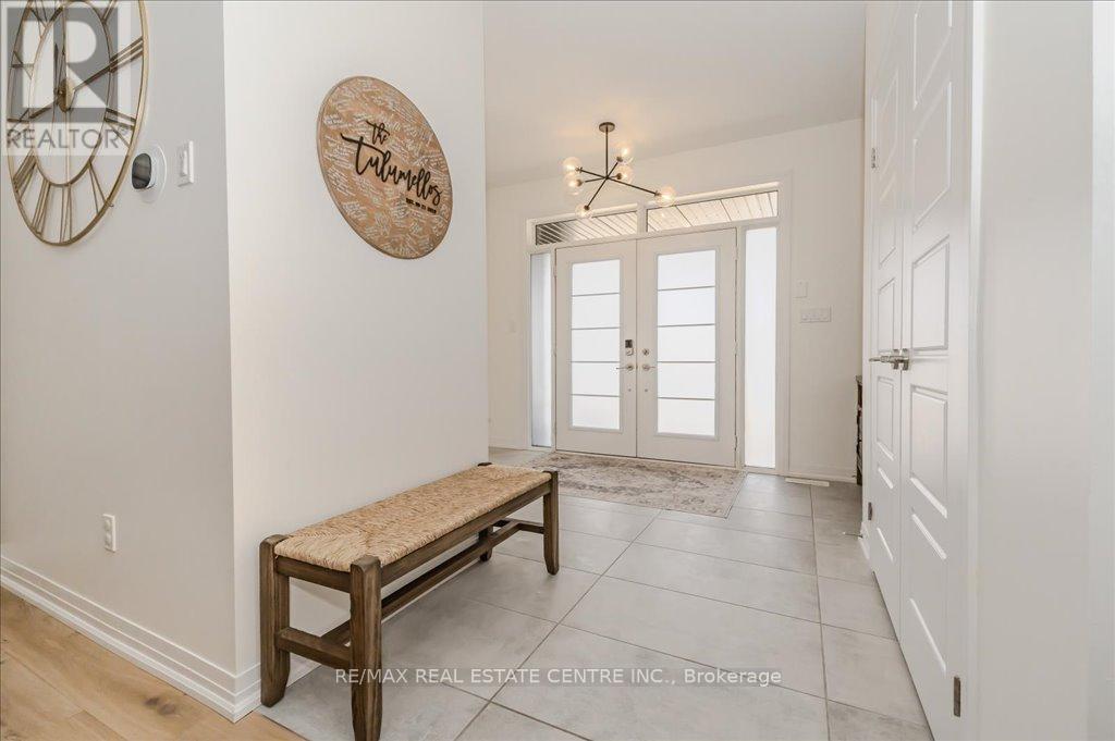 53 Scenic Ridge Gate, Brant, Ontario  N3L 0K4 - Photo 4 - X12711036