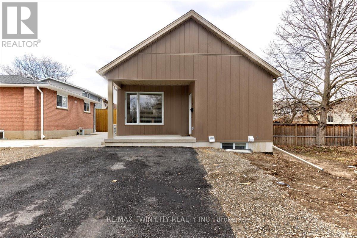 3 - 2 Pipers Green Court, Kitchener, Ontario  N2E 3C6 - Photo 35 - X12711092