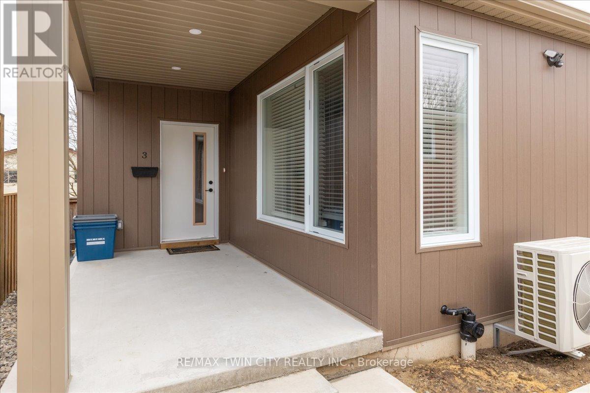 3 - 2 Pipers Green Court, Kitchener, Ontario  N2E 3C6 - Photo 42 - X12711092