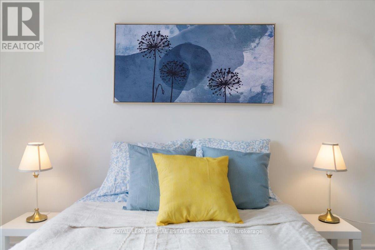 1365 Farmstead Drive, Milton, Ontario  L9E 1K4 - Photo 22 - W12711152