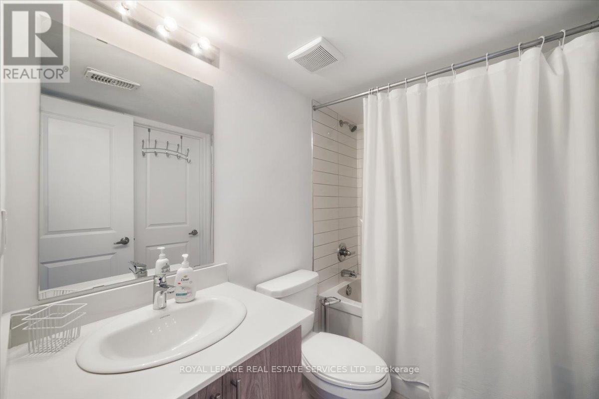 1365 Farmstead Drive, Milton, Ontario  L9E 1K4 - Photo 33 - W12711152