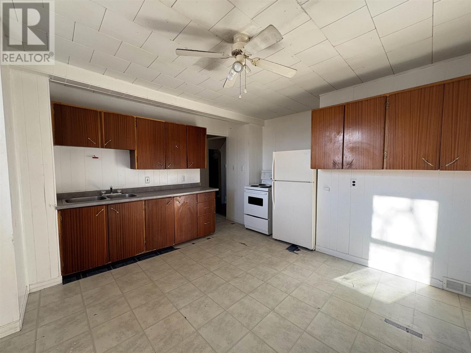 153 Alexandra St, Sault Ste. Marie, Ontario P6A 1J5 - Photo 4 - SM253337