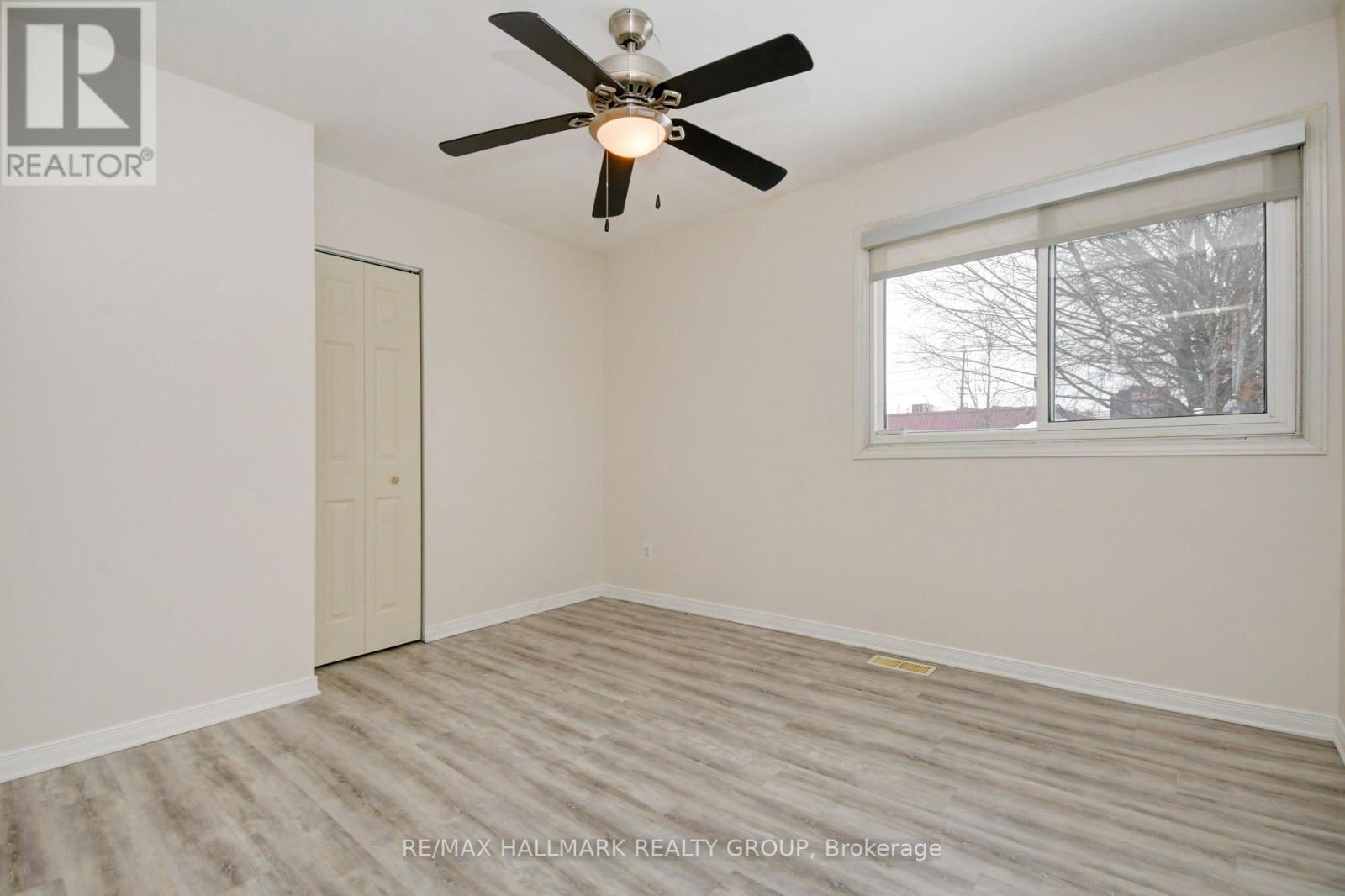 2223 Martha Avenue, Ottawa, Ontario  K1G 1K8 - Photo 13 - X12691608