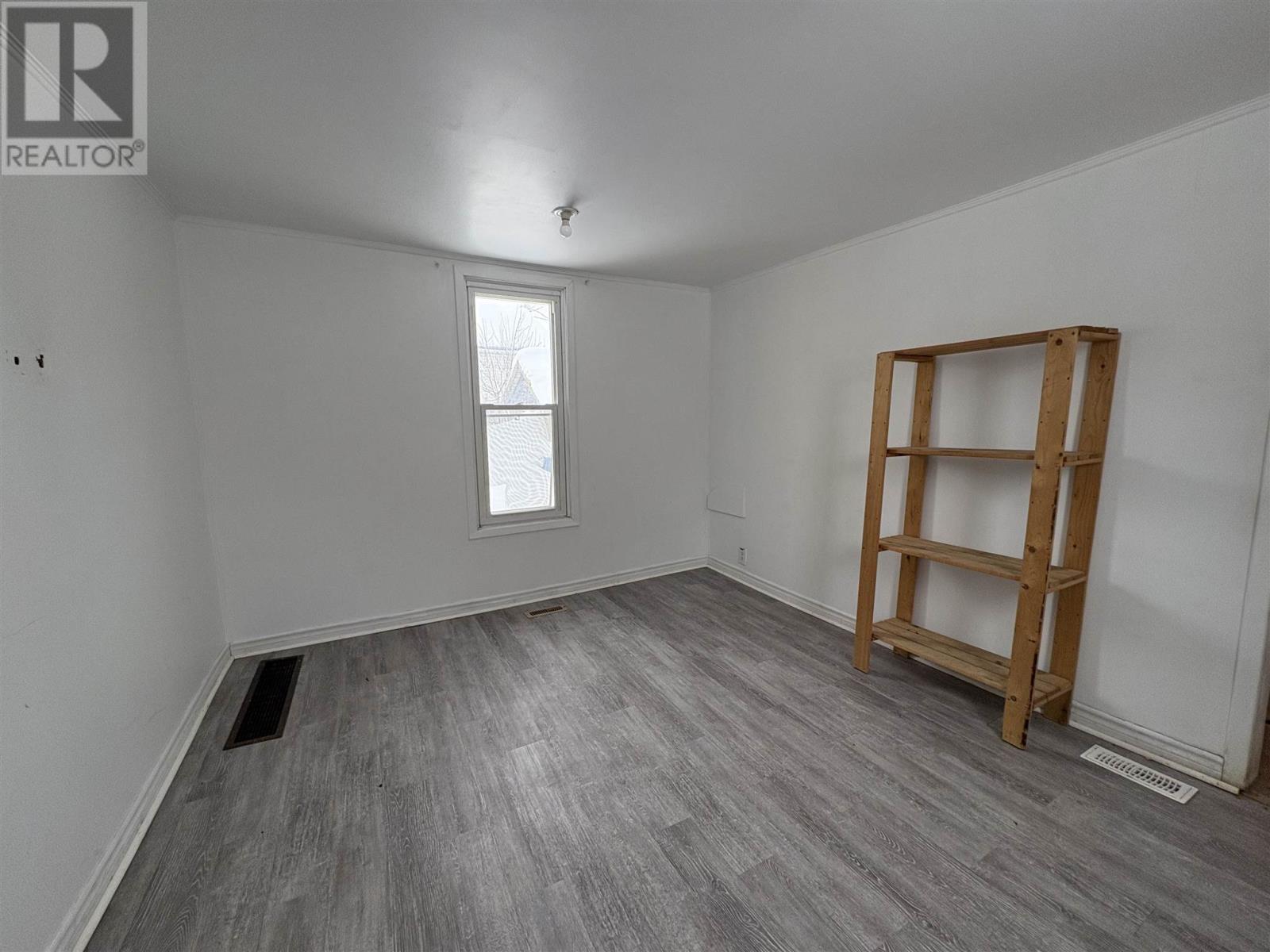 29 Blucher St, Sault Ste. Marie, Ontario P6A 2V5 - Photo 8 - SM253500