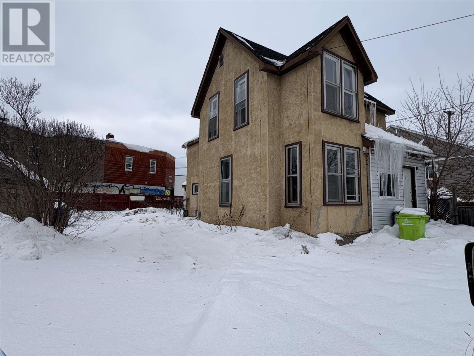 29 Blucher St, Sault Ste. Marie, Ontario P6A 2V5 - Photo 2 - SM253500