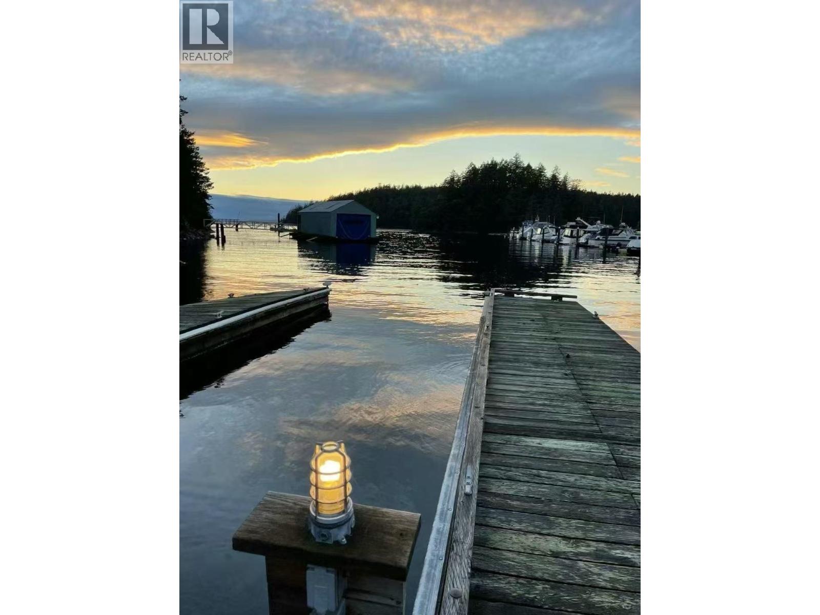 5393 Sans Souci Road, Halfmoon Bay, British Columbia  V7Z 1B6 - Photo 11 - R3079862