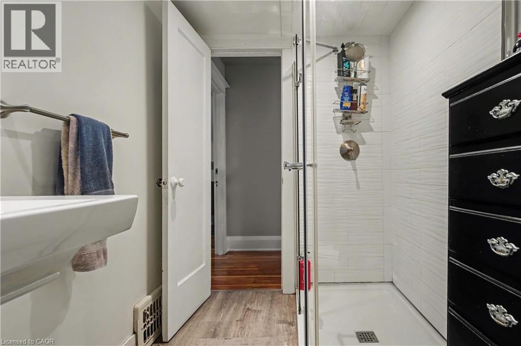 39 Haddon Avenue N, Hamilton, Ontario  L8S 4A2 - Photo 32 - 40796919