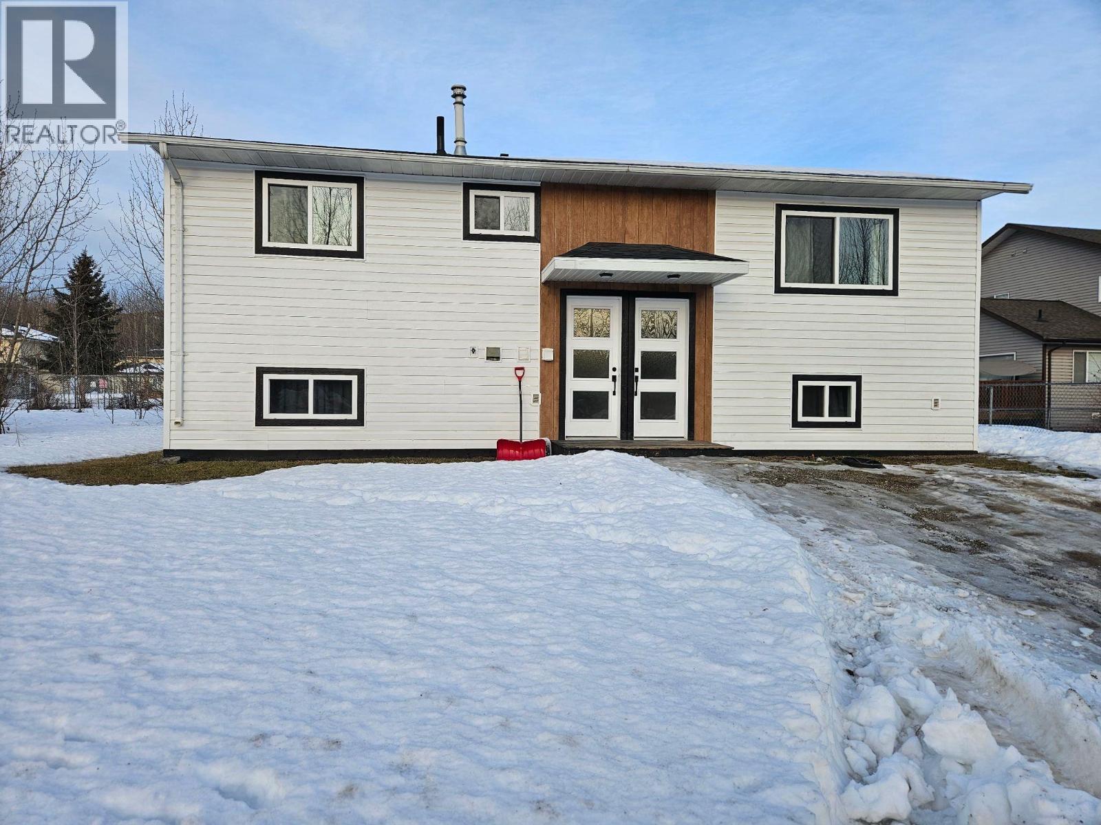 5121 Nicholson Road, chetwynd, British Columbia