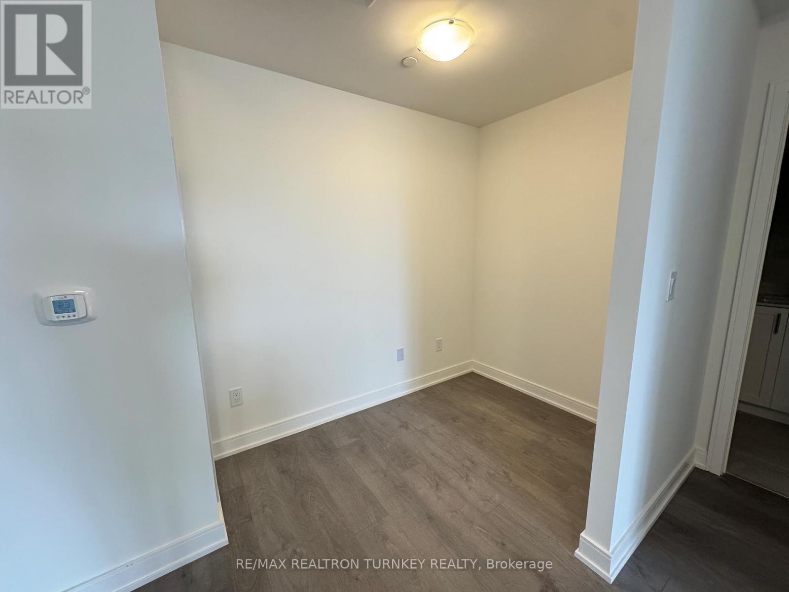 1001 - 705 Davis Drive, Newmarket, Ontario  L3Y 0J1 - Photo 13 - N12704512