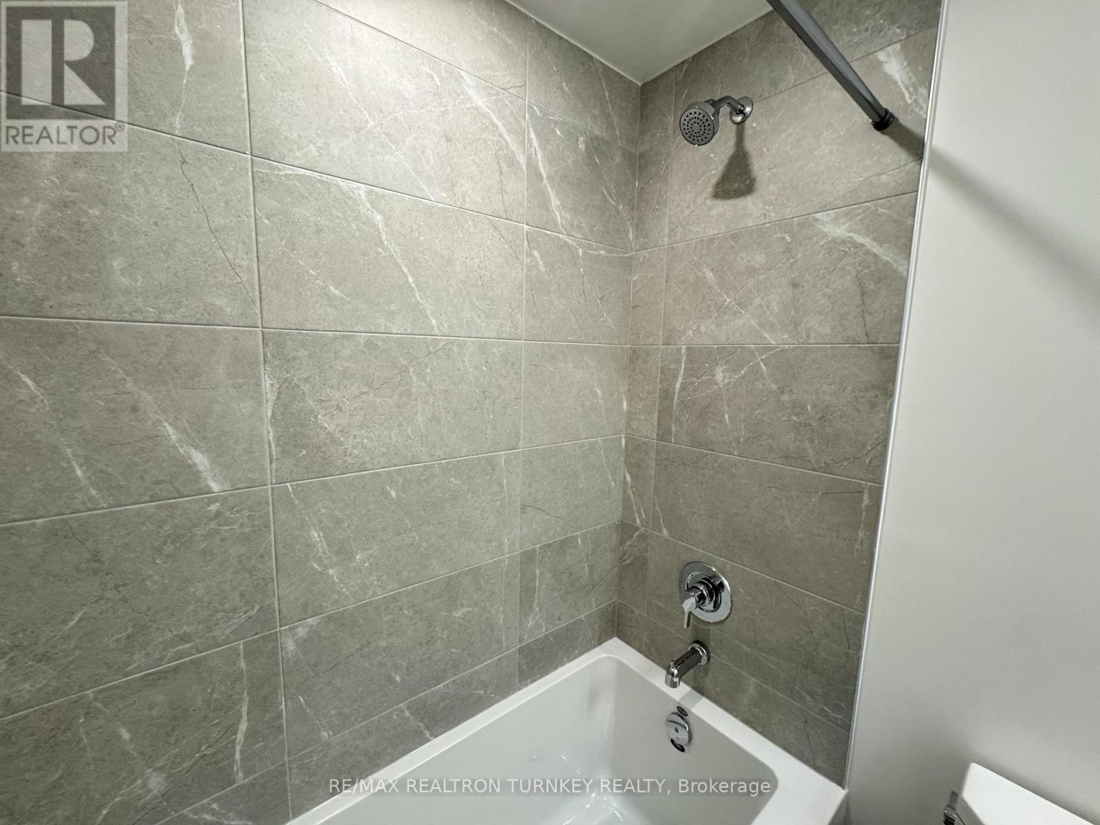 1001 - 705 Davis Drive, Newmarket, Ontario  L3Y 0J1 - Photo 16 - N12704512