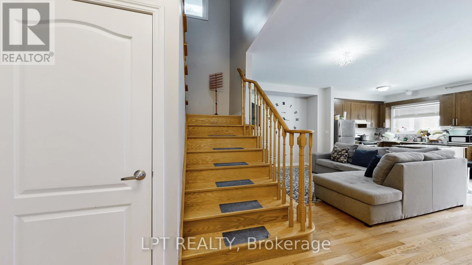 162 Agava Street, Brampton, Ontario  L7A 4R9 - Photo 9 - W12692266