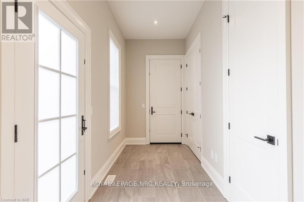 32 Rampart Street, Niagara-On-The-Lake, Ontario  L0S 1J0 - Photo 11 - X12711260