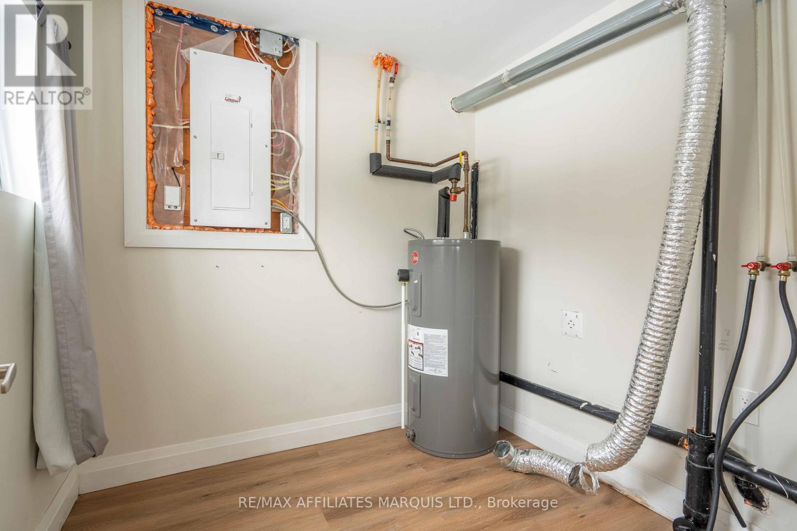 751 Glengarry Boulevard, Cornwall, Ontario  K6H 6E6 - Photo 11 - X12651394