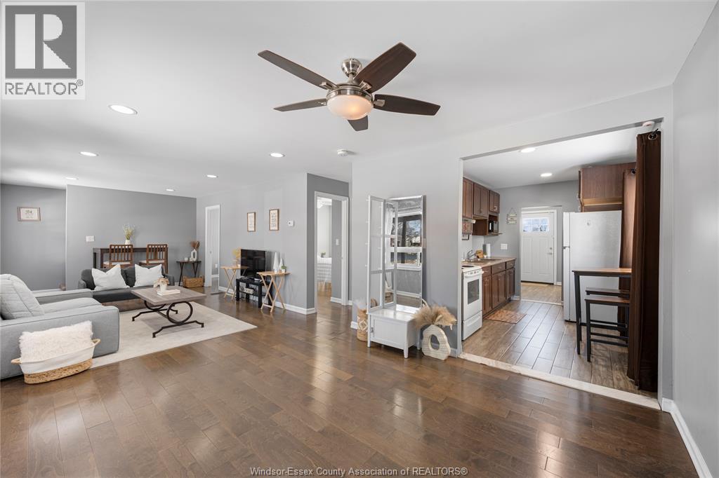 1097 California Avenue, Windsor, Ontario  N9B 2Z5 - Photo 3 - 26001459