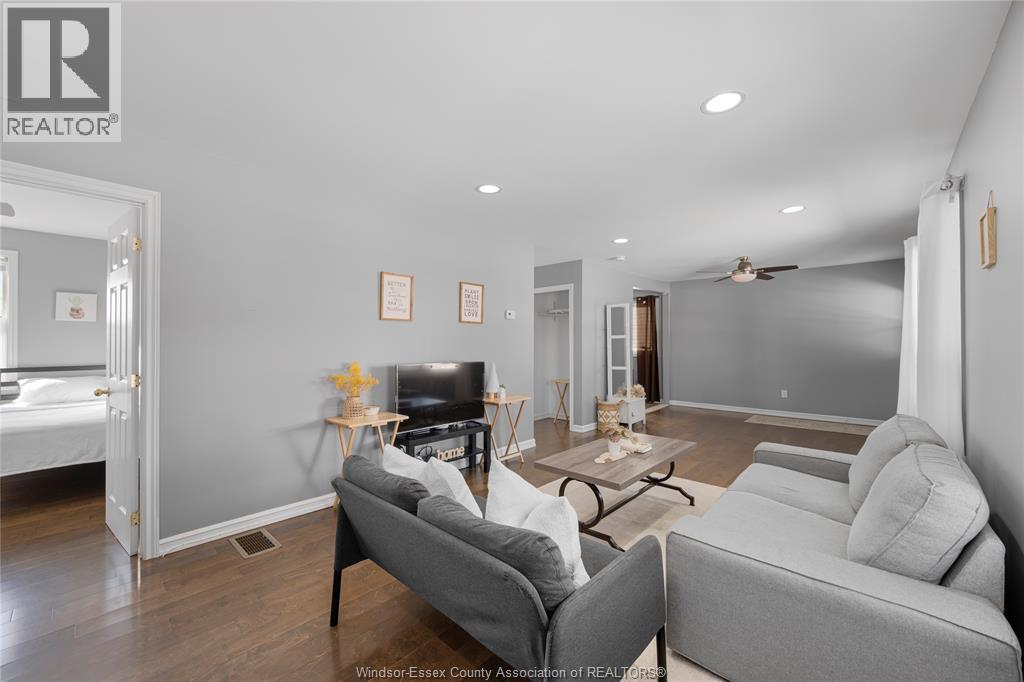 1097 California Avenue, Windsor, Ontario  N9B 2Z5 - Photo 9 - 26001459