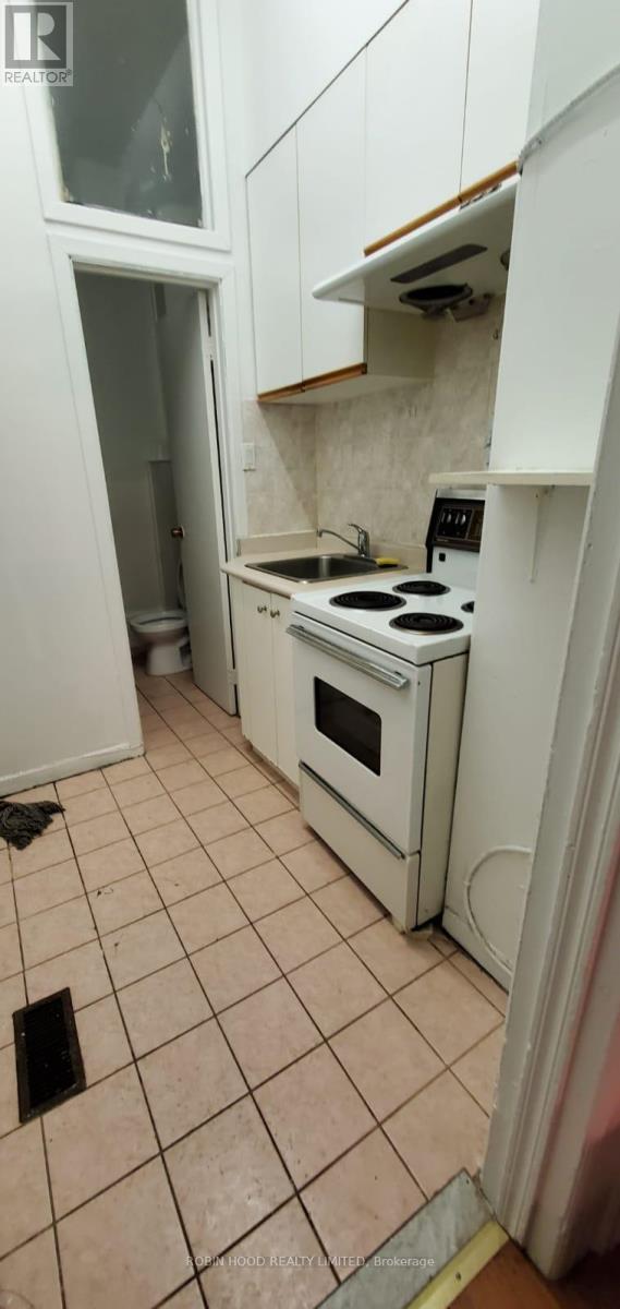 3rd Floor - 384 Spadina Avenue, Toronto, Ontario  M5T 2G5 - Photo 2 - C12711232