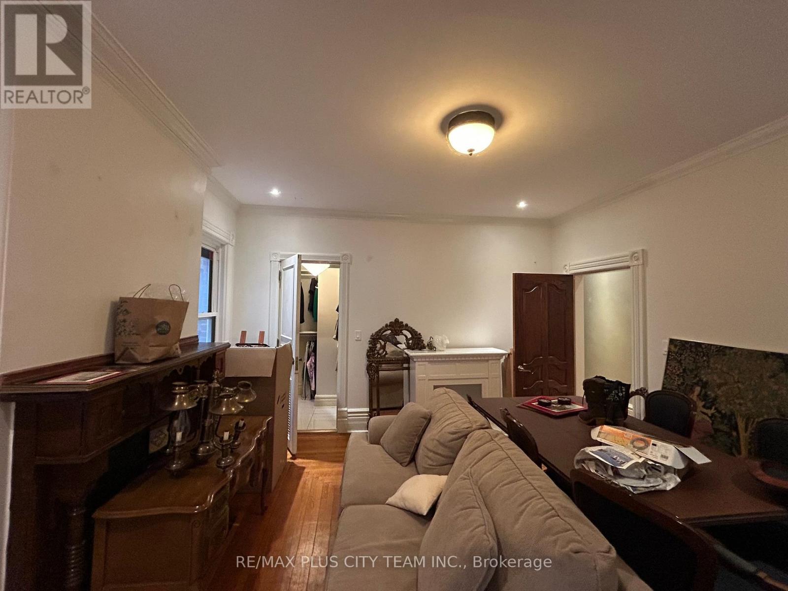 Main - 52 Churchill Avenue, Toronto, Ontario  M6J 2B4 - Photo 11 - C12711262