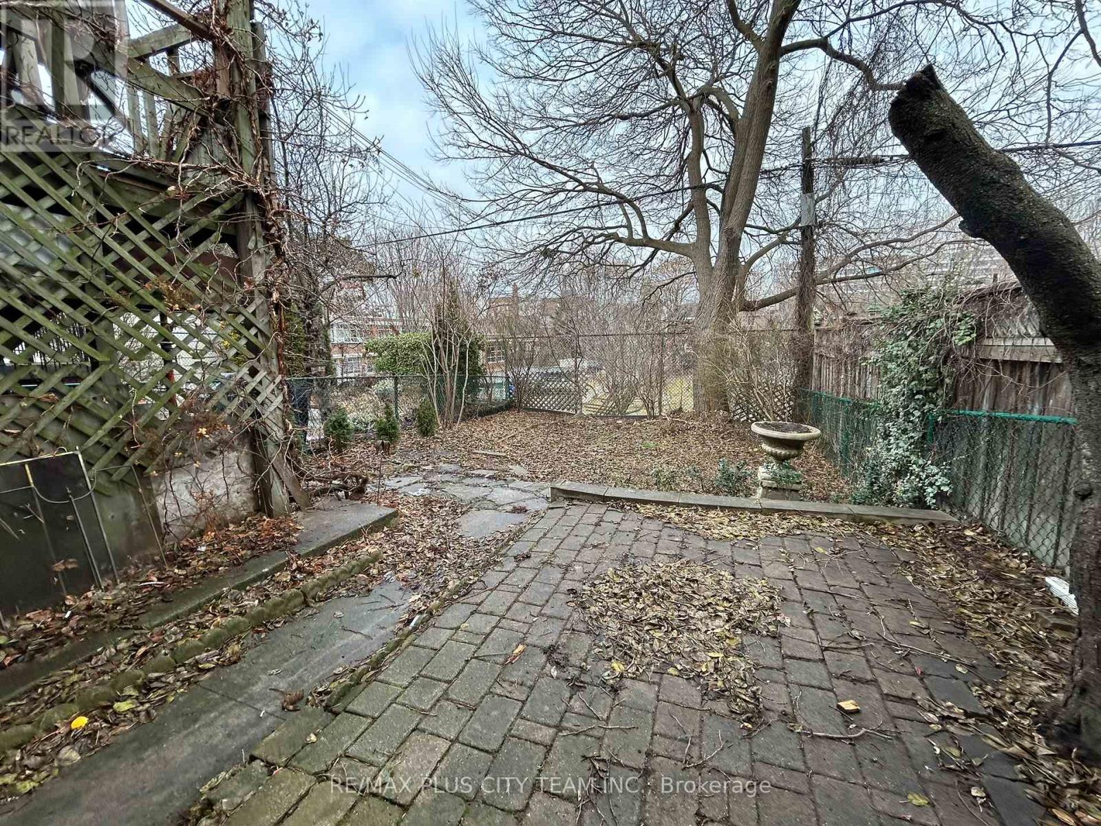 Main - 52 Churchill Avenue, Toronto, Ontario  M6J 2B4 - Photo 18 - C12711262